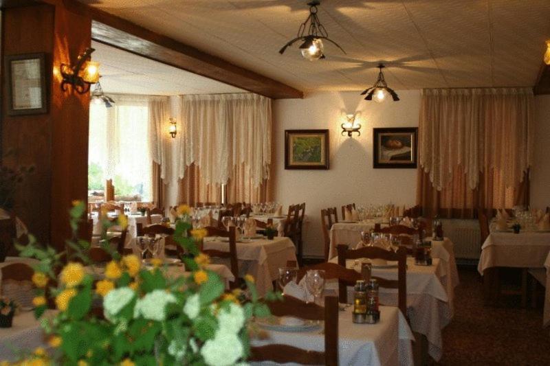 Hotel Estanys Blaus Tavascan Zewnętrze zdjęcie